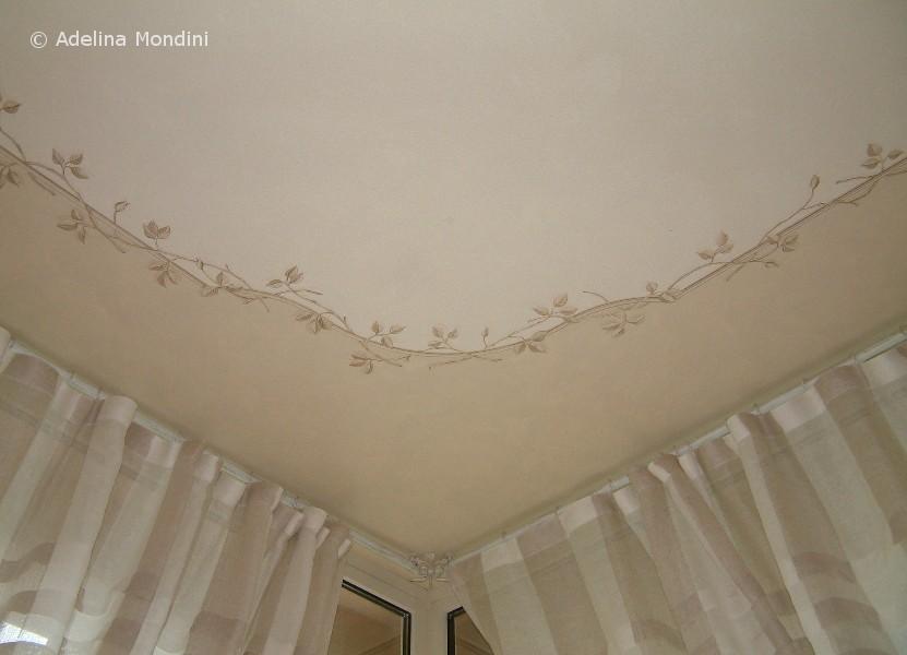 Decorazione dipinta su soffitto