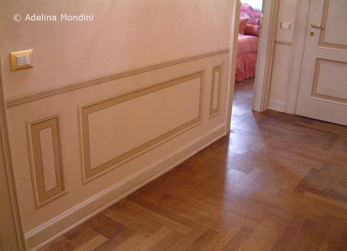 Boiserie dipinta su parete